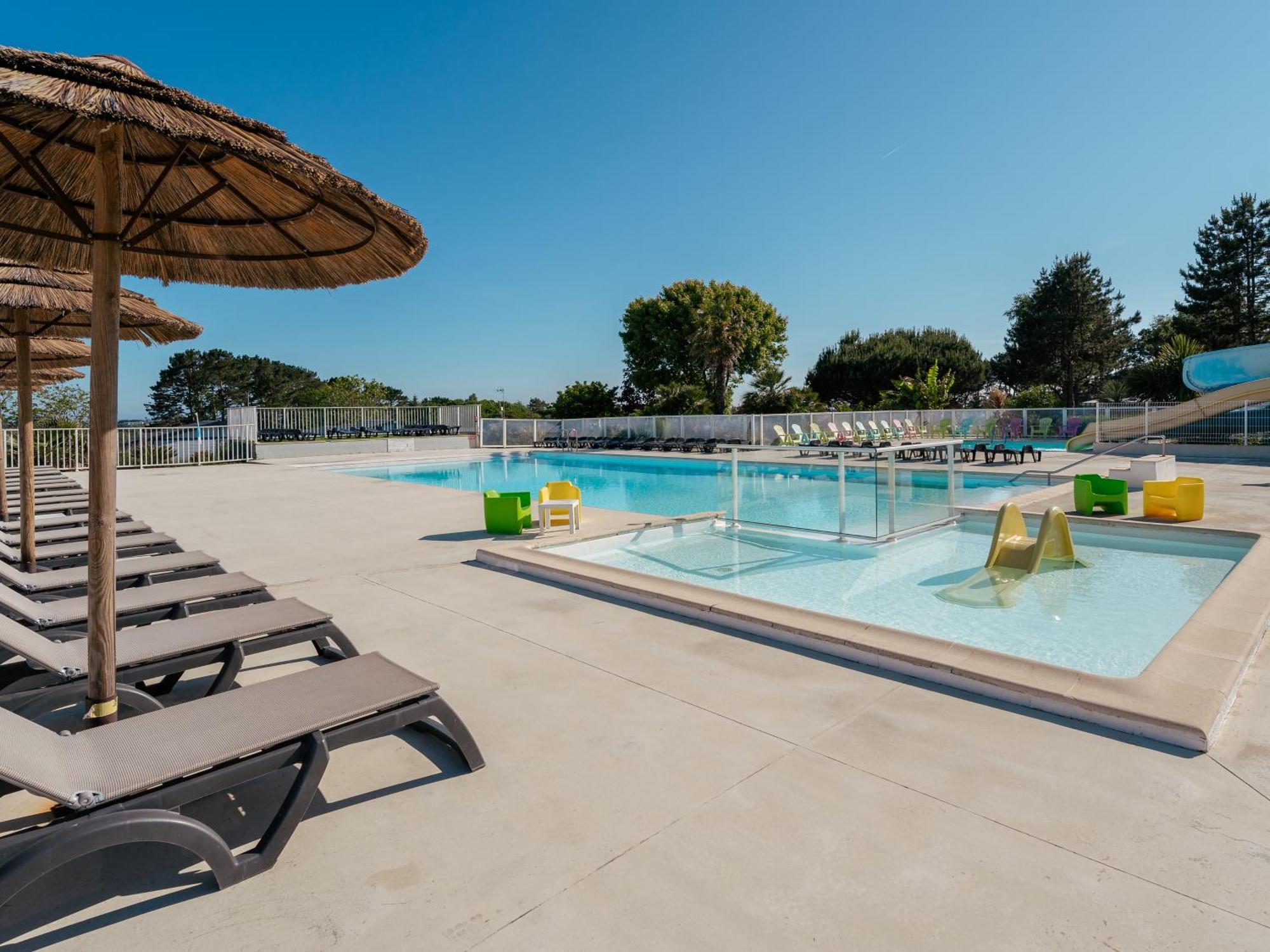 Domaine Les Jardins De Kergal Hotell Guidel-Plage Exteriör bild