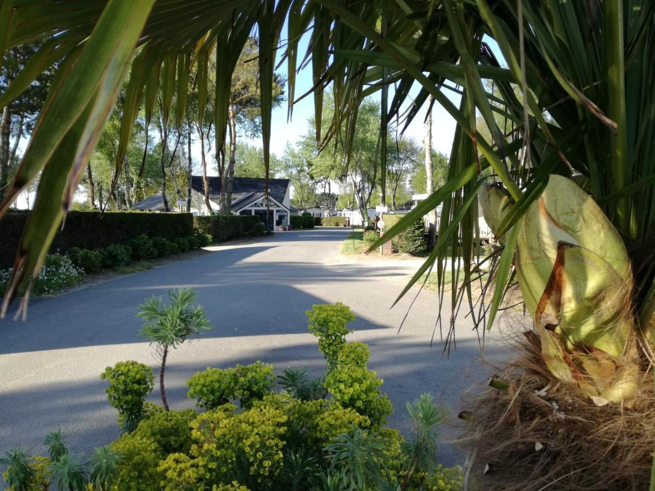 Domaine Les Jardins De Kergal Hotell Guidel-Plage Exteriör bild